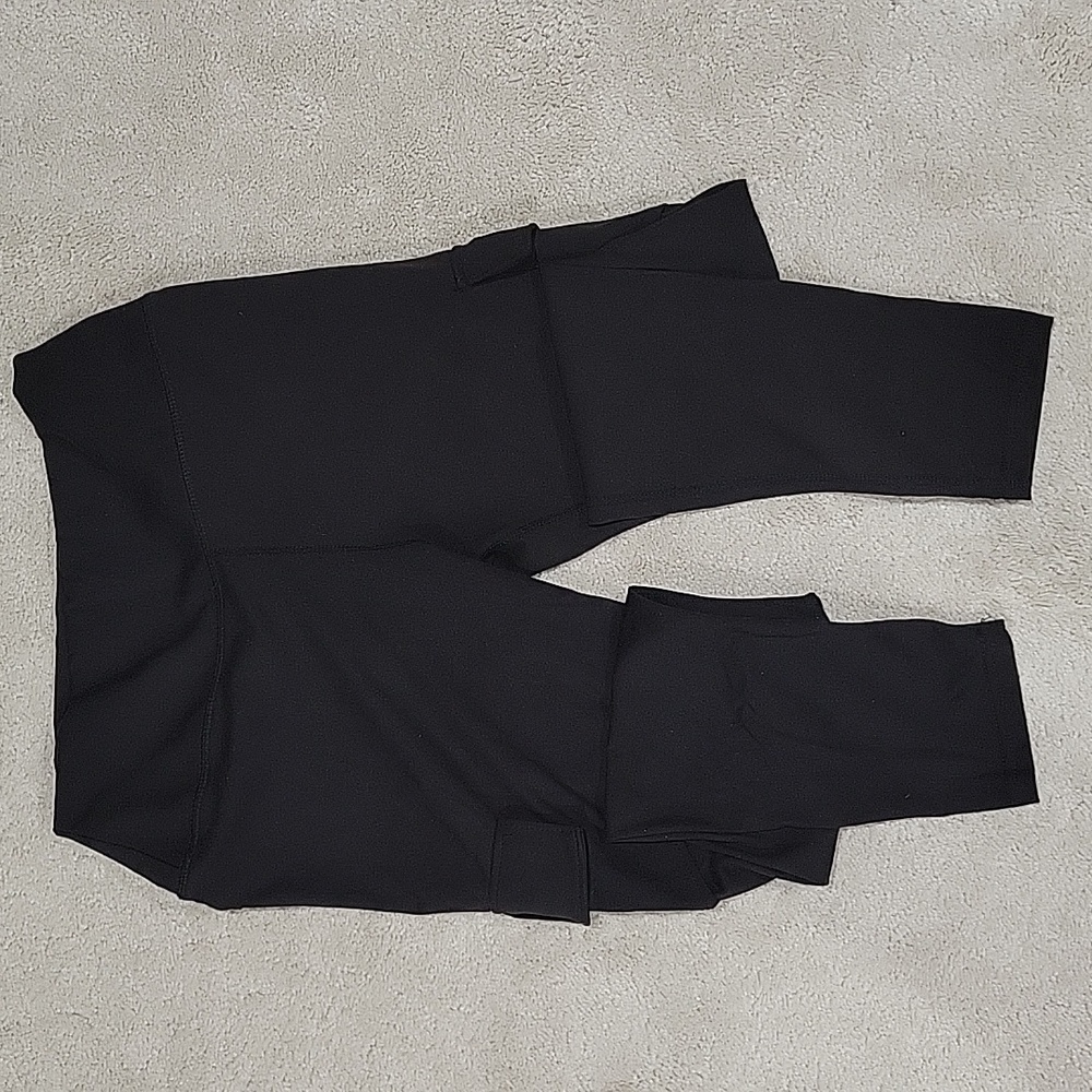 Black leggings